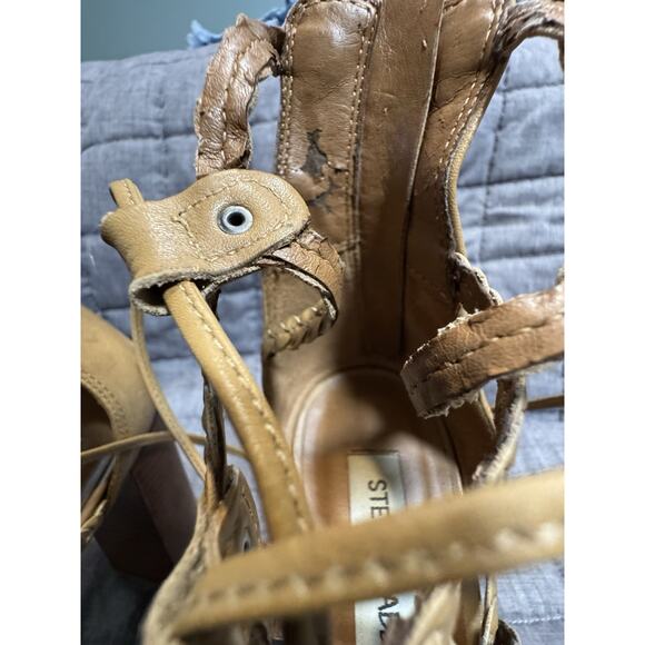 Steve Madden Tarra, Tan Block Heel, Leather Upper, Lace Up Heels, Size 7 - Picture 6 of 10